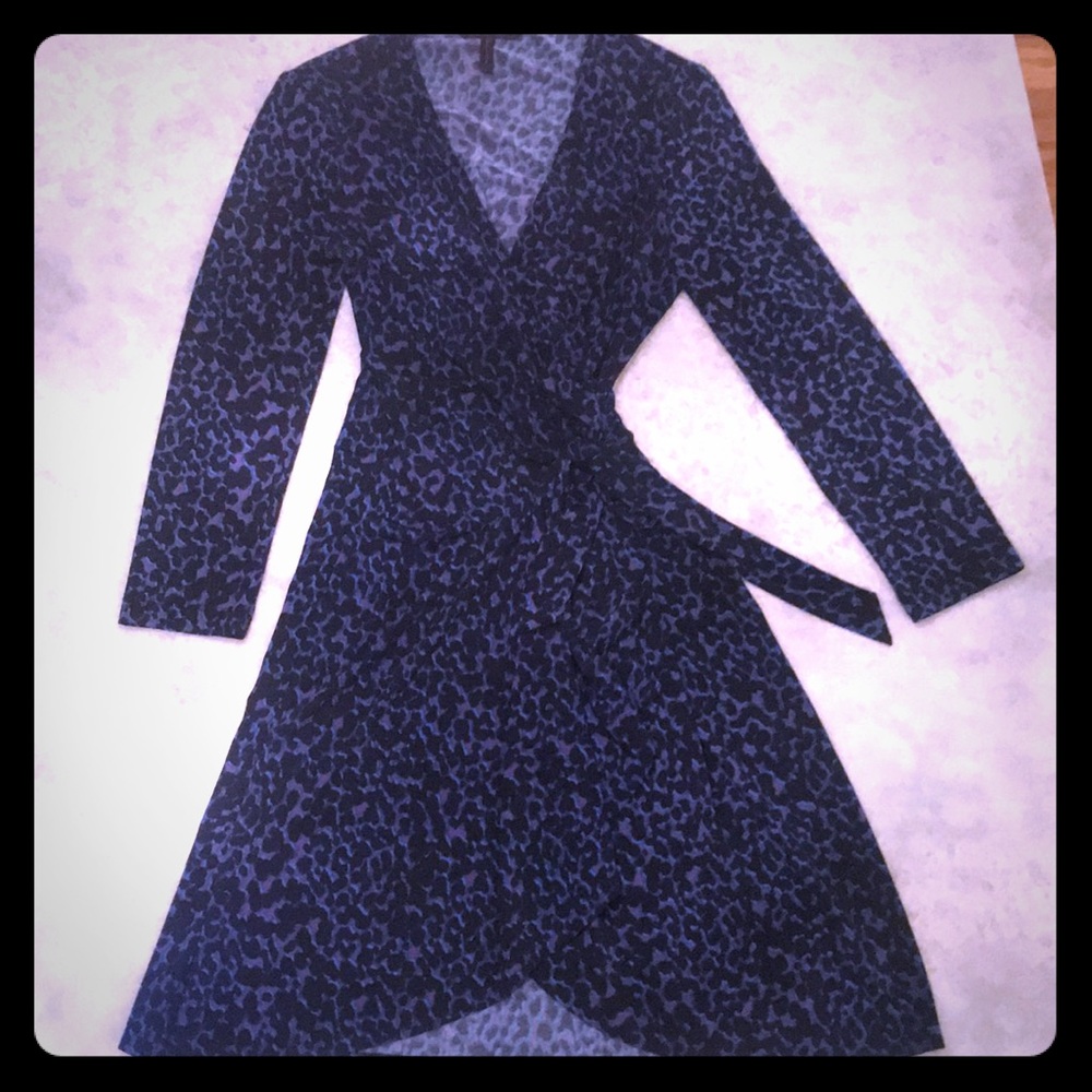 BCBG Max Azria 3/4 sleeve wrap dress